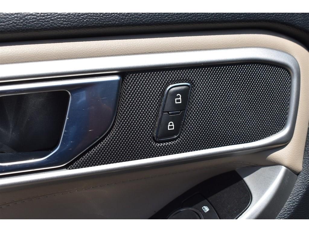 Ford Explorer XLT RWD 2021