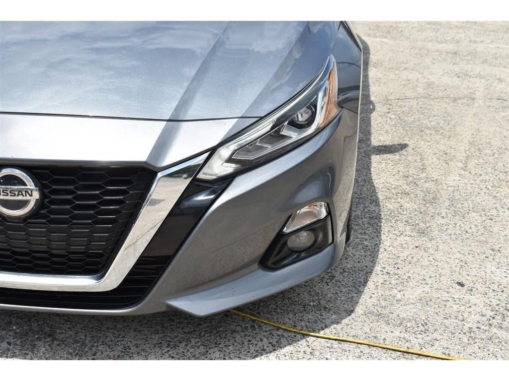 Nissan Altima 2.0 Platinum Sedan 2020