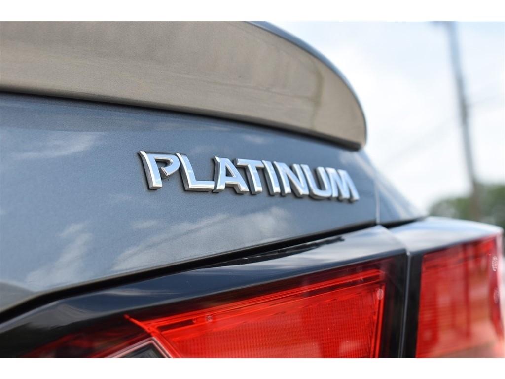 Nissan Altima 2.0 Platinum Sedan 2020