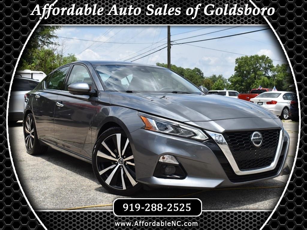 Nissan Altima 2.0 Platinum Sedan 2020