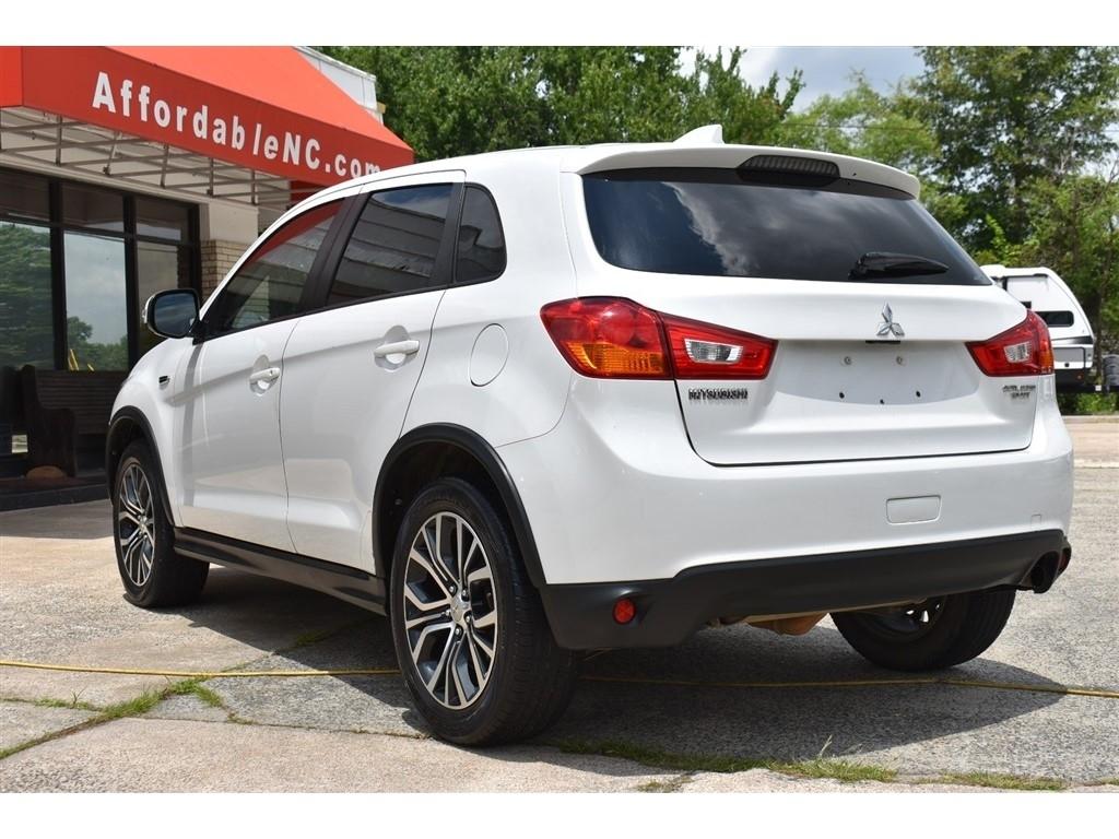 Mitsubishi Outlander Sport ES 2.0 AWC CVT 2017