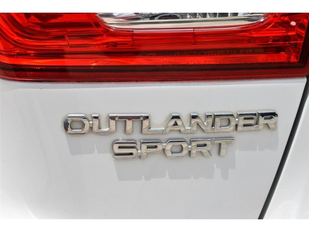 Mitsubishi Outlander Sport ES 2.0 AWC CVT 2017