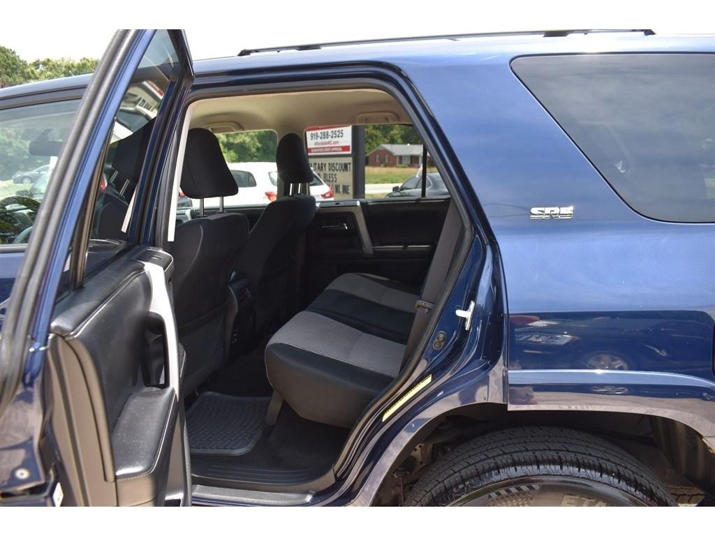 Toyota 4Runner 4WD 4dr V6 Trail Premium (Natl) 2015