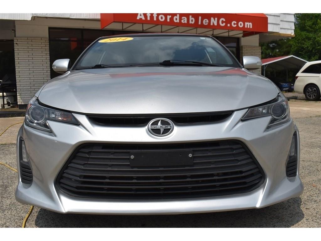 Scion tC 2dr HB Man (Natl) 2014