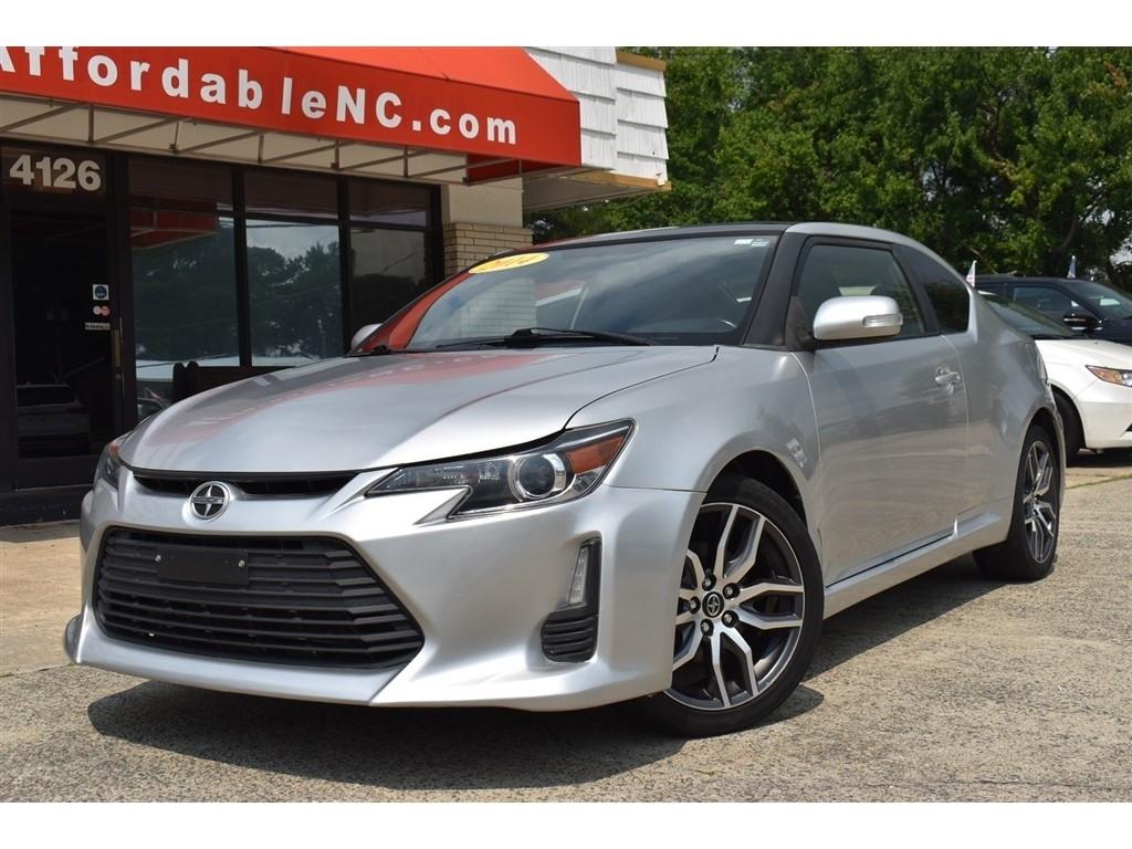Scion tC 2dr HB Man (Natl) 2014