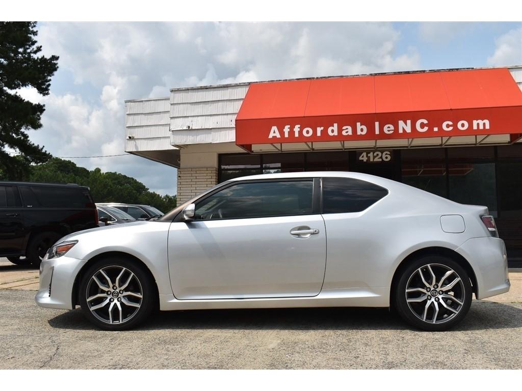 Scion tC 2dr HB Man (Natl) 2014