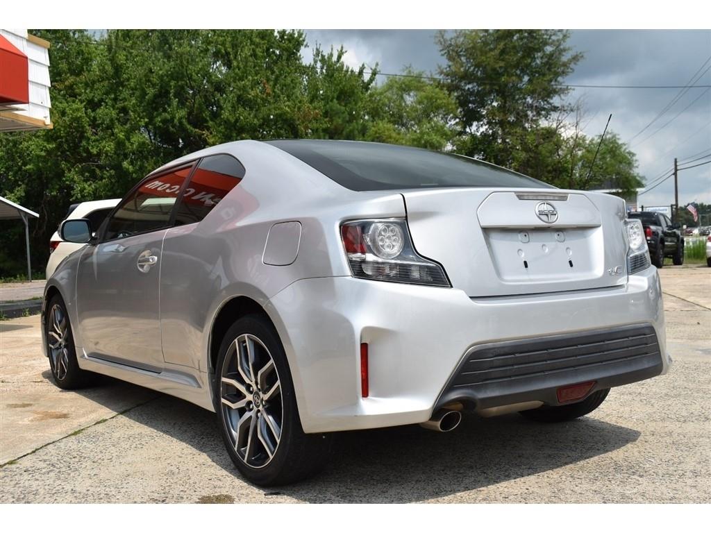 Scion tC 2dr HB Man (Natl) 2014