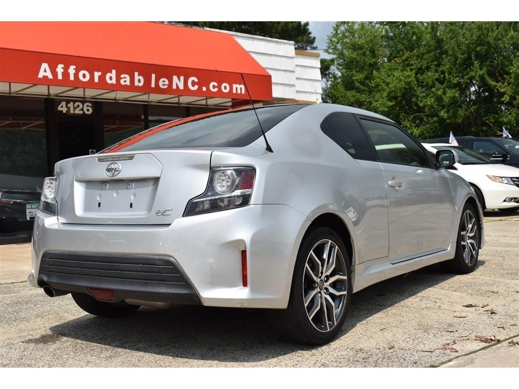 Scion tC 2dr HB Man (Natl) 2014