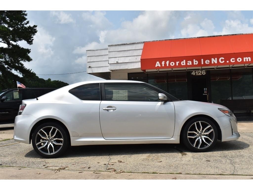Scion tC 2dr HB Man (Natl) 2014