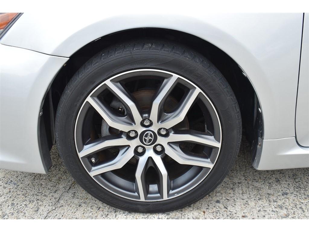 Scion tC 2dr HB Man (Natl) 2014