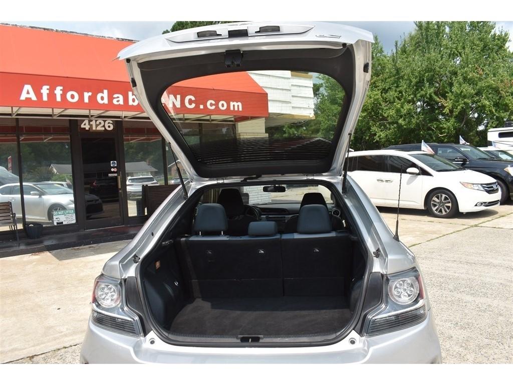 Scion tC 2dr HB Man (Natl) 2014