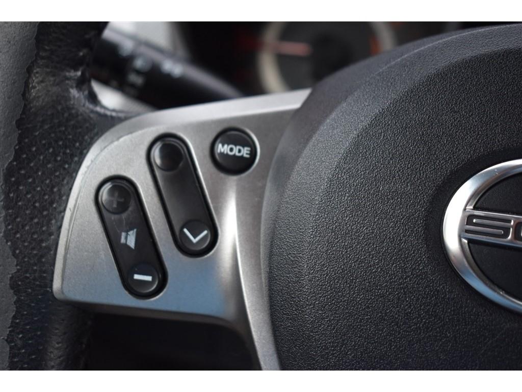 Scion tC 2dr HB Man (Natl) 2014