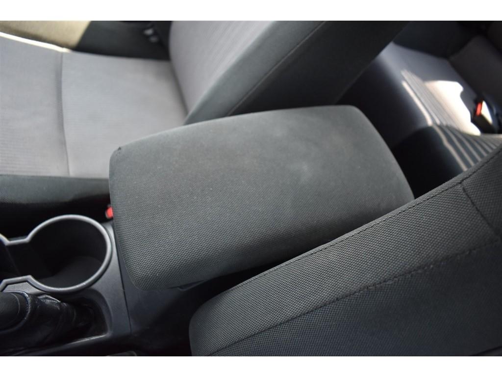 Scion tC 2dr HB Man (Natl) 2014