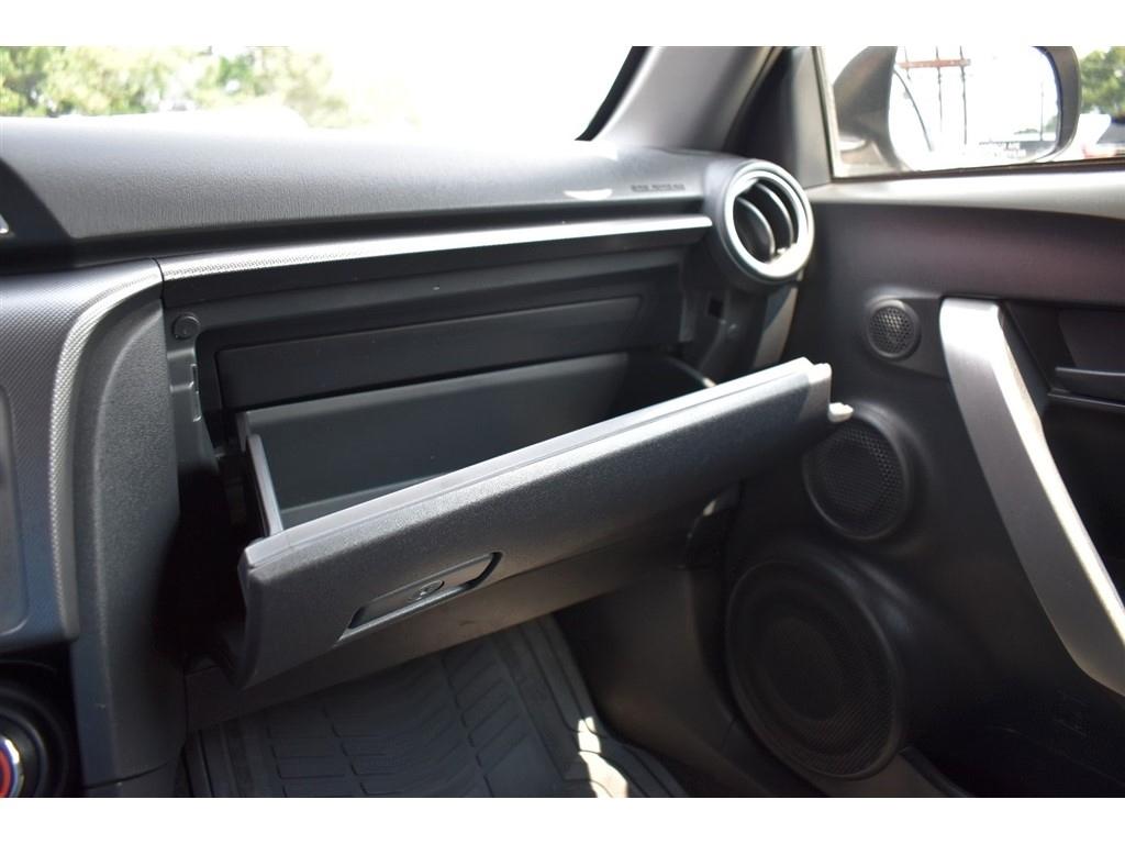 Scion tC 2dr HB Man (Natl) 2014