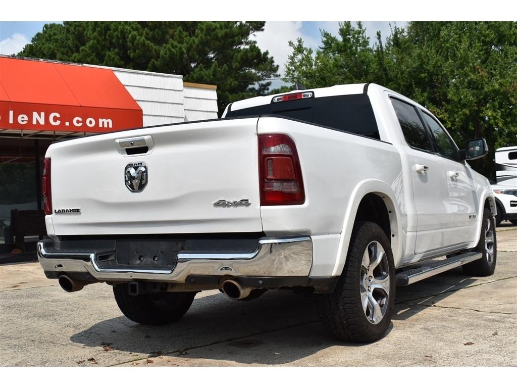 RAM 1500 Laramie 4x4 Crew Cab 5'7" Box 2020