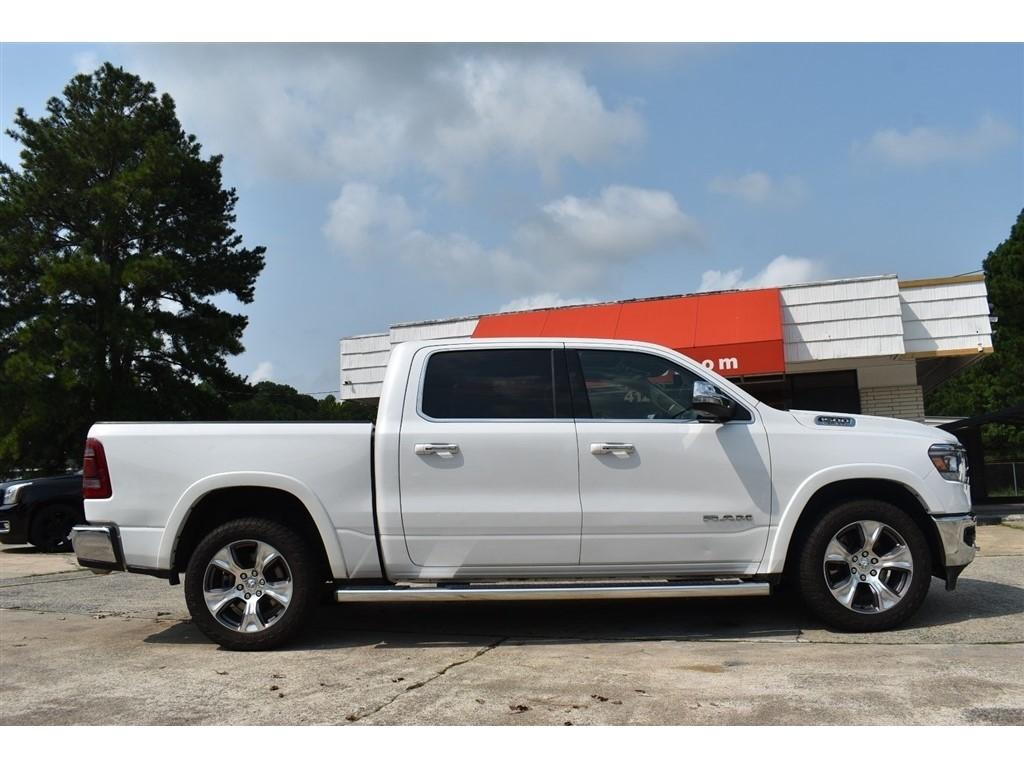 RAM 1500 Laramie 4x4 Crew Cab 5'7" Box 2020