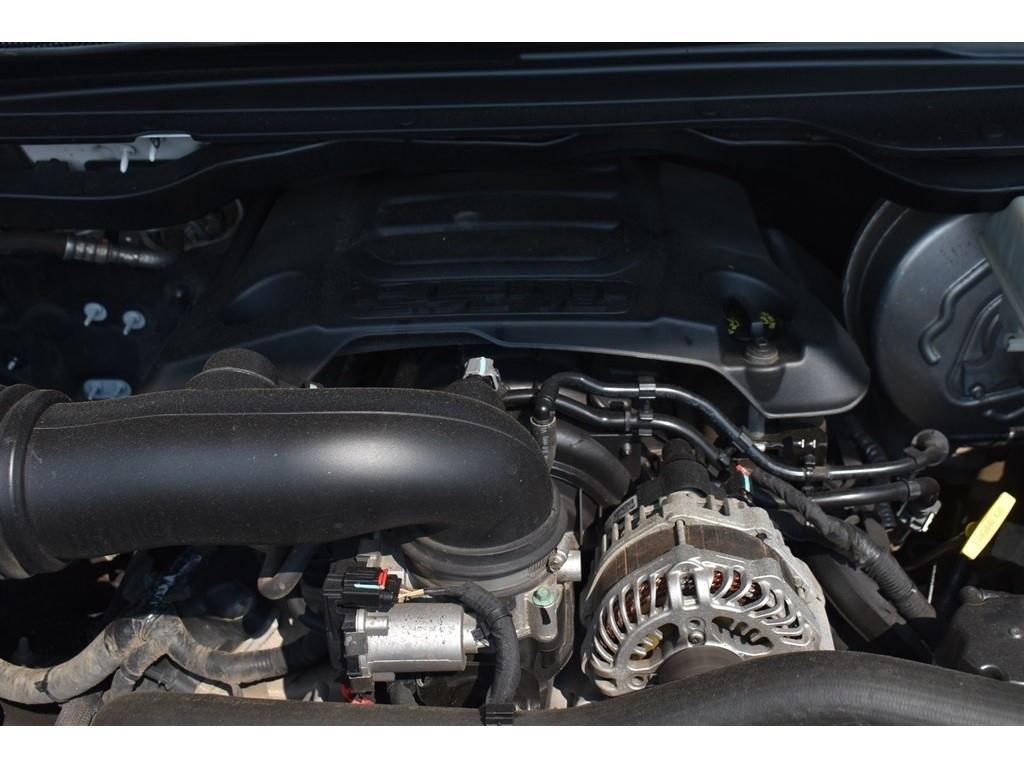 RAM 1500 Laramie 4x4 Crew Cab 5'7" Box 2020