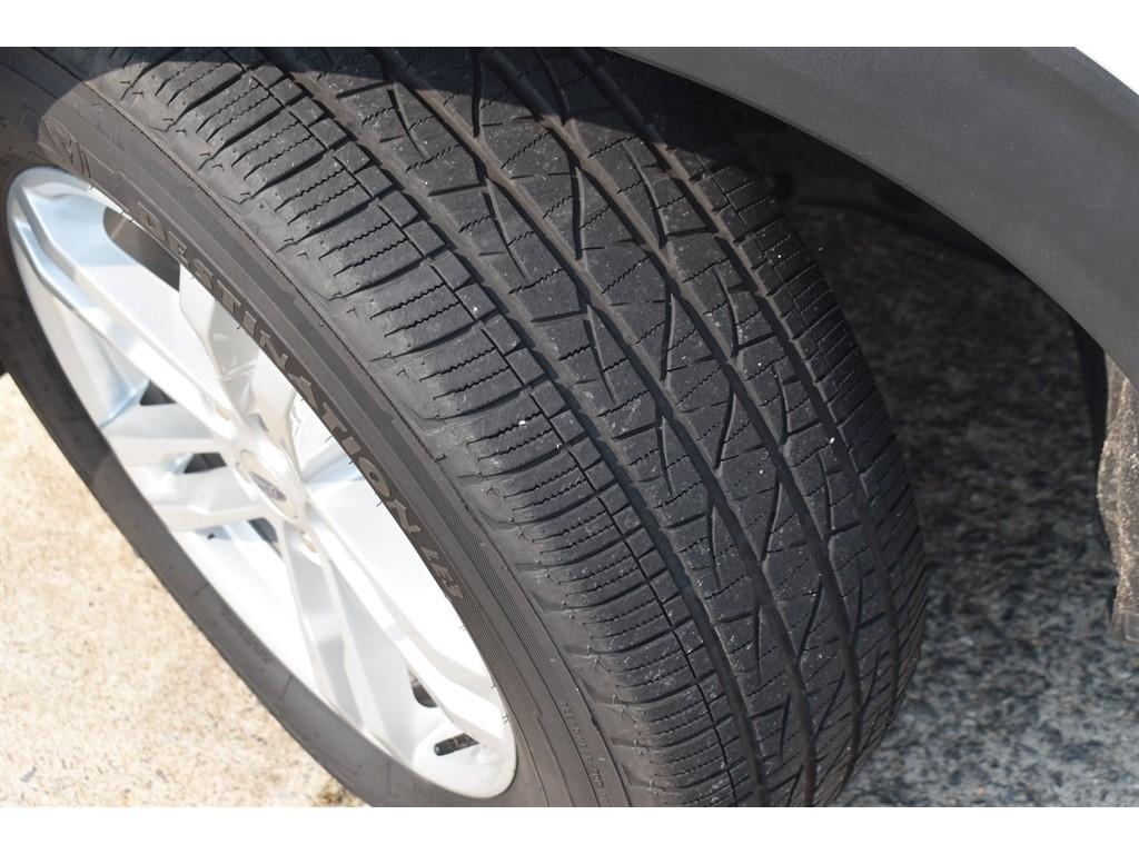 Ford Explorer XLT RWD 2023