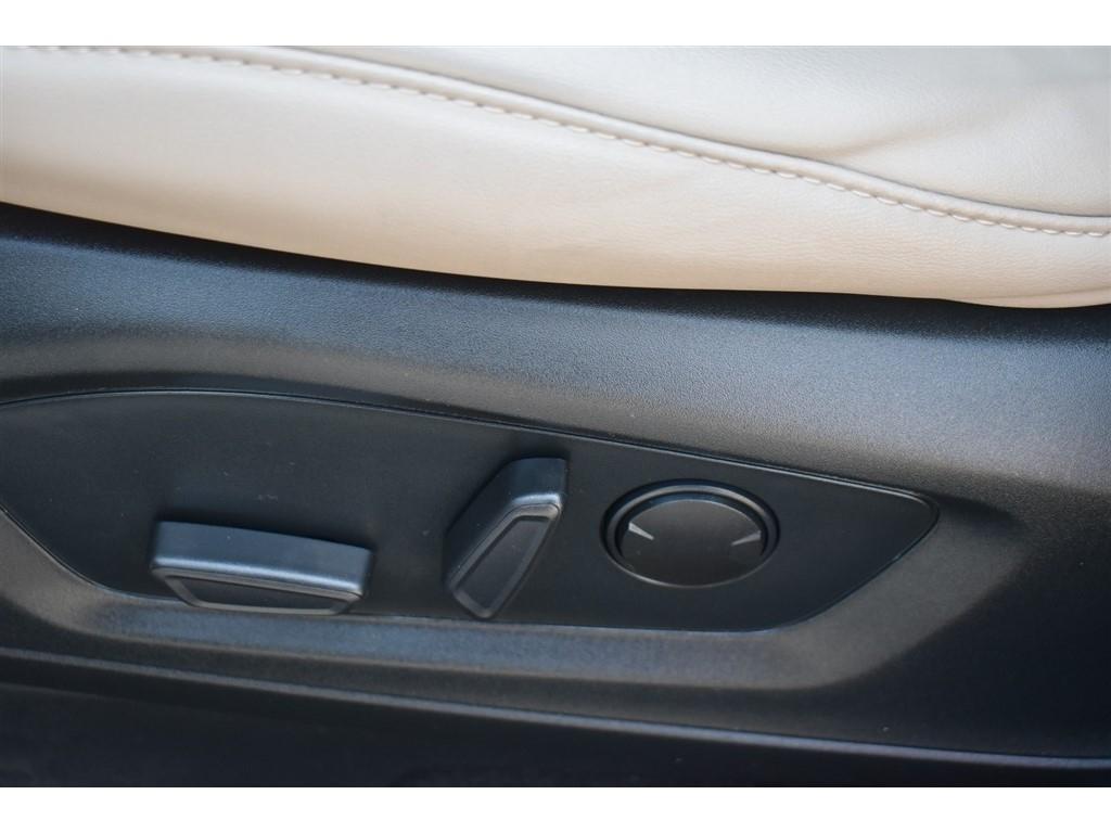 Ford Explorer XLT RWD 2023