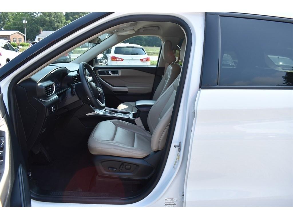 Ford Explorer XLT RWD 2023