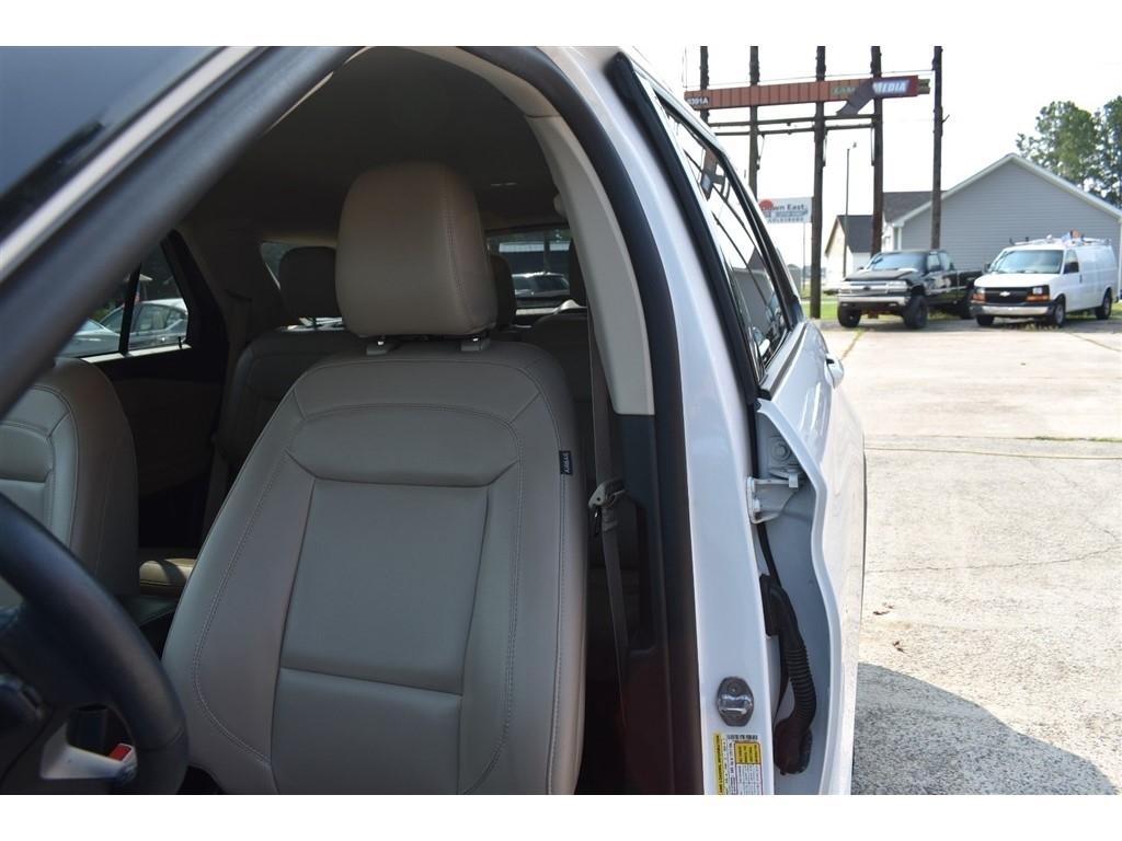 Ford Explorer XLT RWD 2023