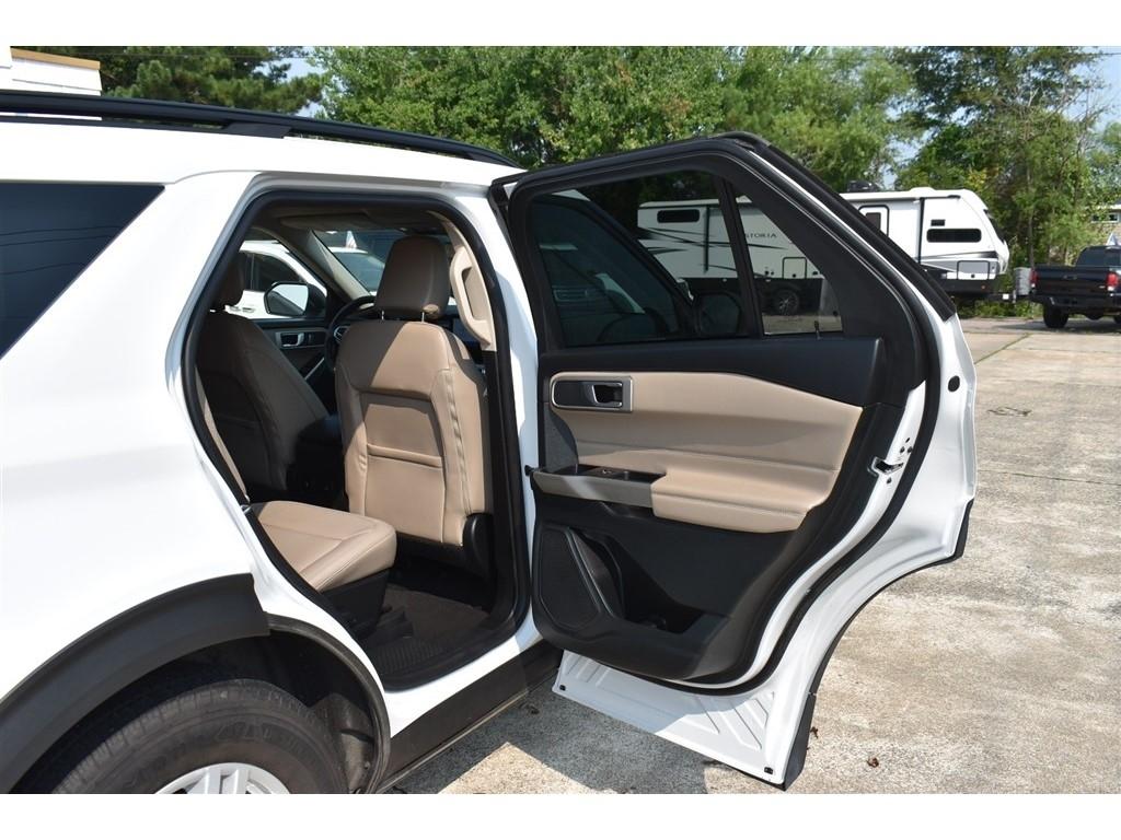 Ford Explorer XLT RWD 2023
