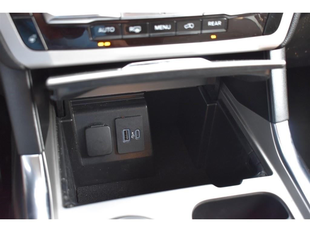 Ford Explorer XLT RWD 2023