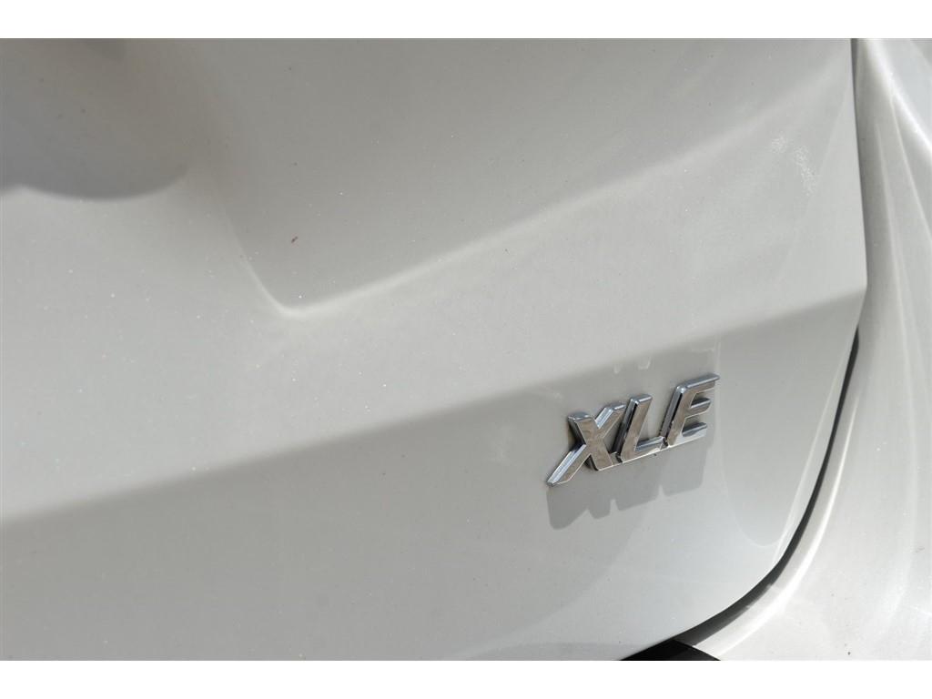 Toyota Sienna 5dr 8-Pass Van XLE Premium FWD (Natl) 2016