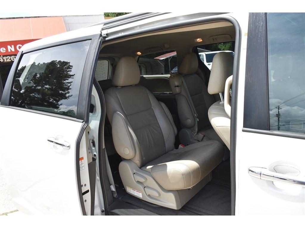 Toyota Sienna 5dr 8-Pass Van XLE Premium FWD (Natl) 2016