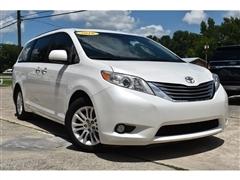 2016 Toyota Sienna 