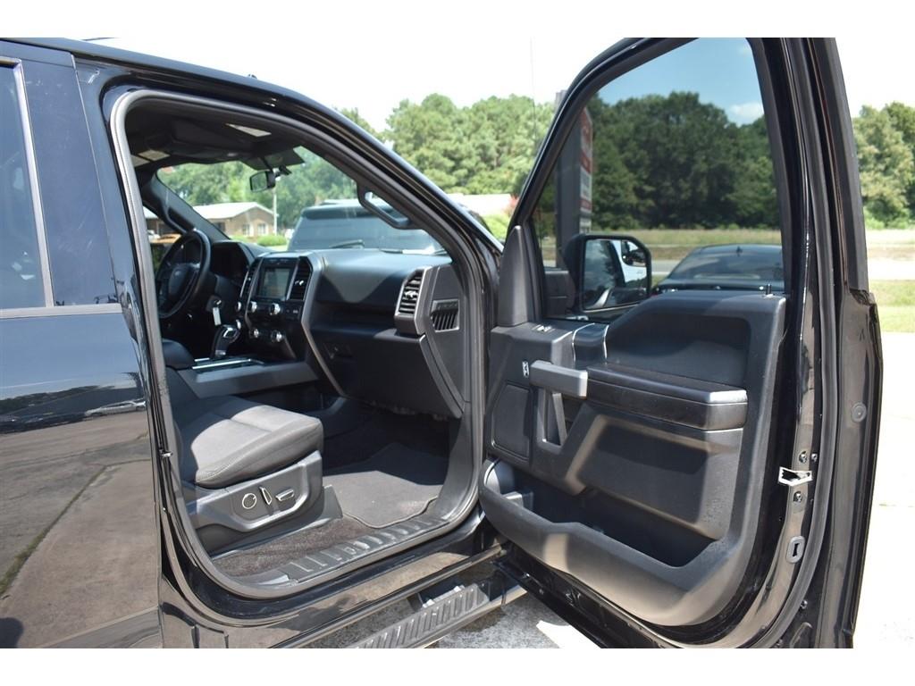 Ford F-150 Lariat 4WD SuperCrew 5.5' Box 2018