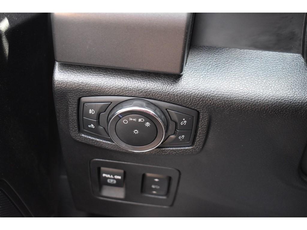 Ford F-150 Lariat 4WD SuperCrew 5.5' Box 2018
