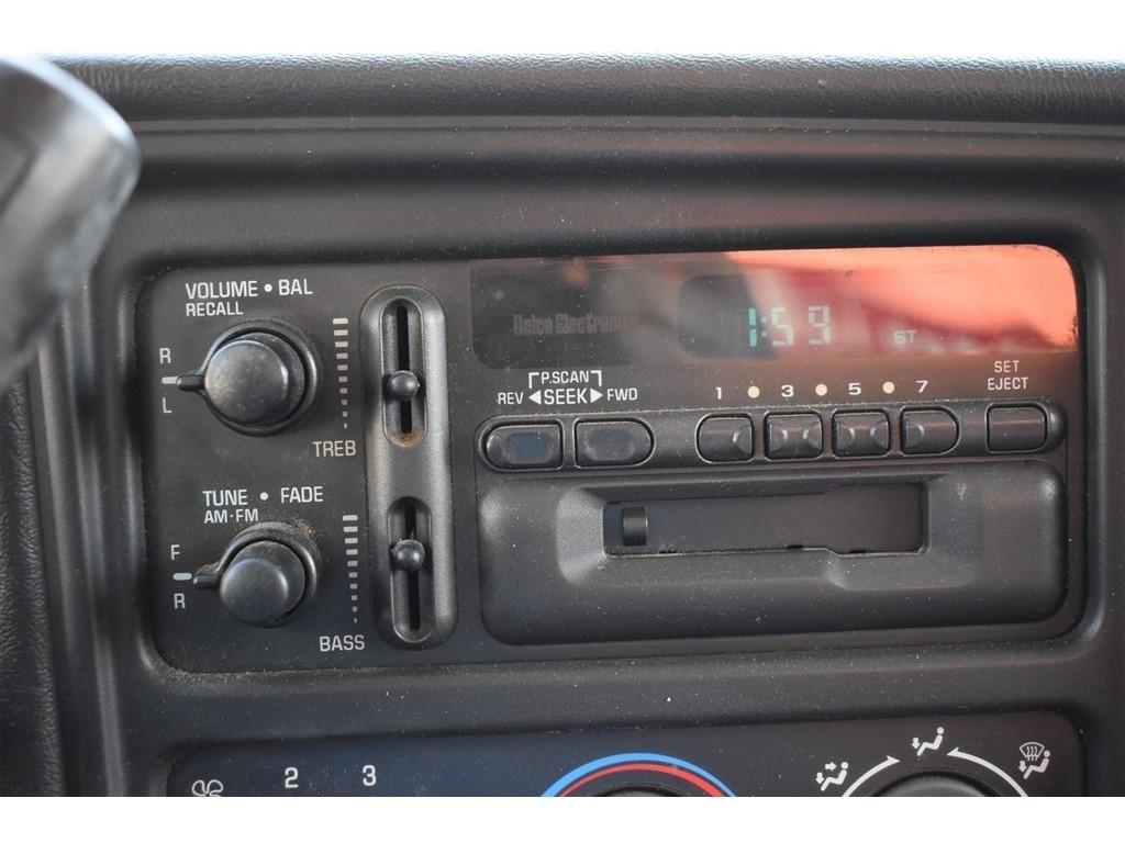 Chevrolet Silverado 1500 Ext Cab 143.5" WB 1999
