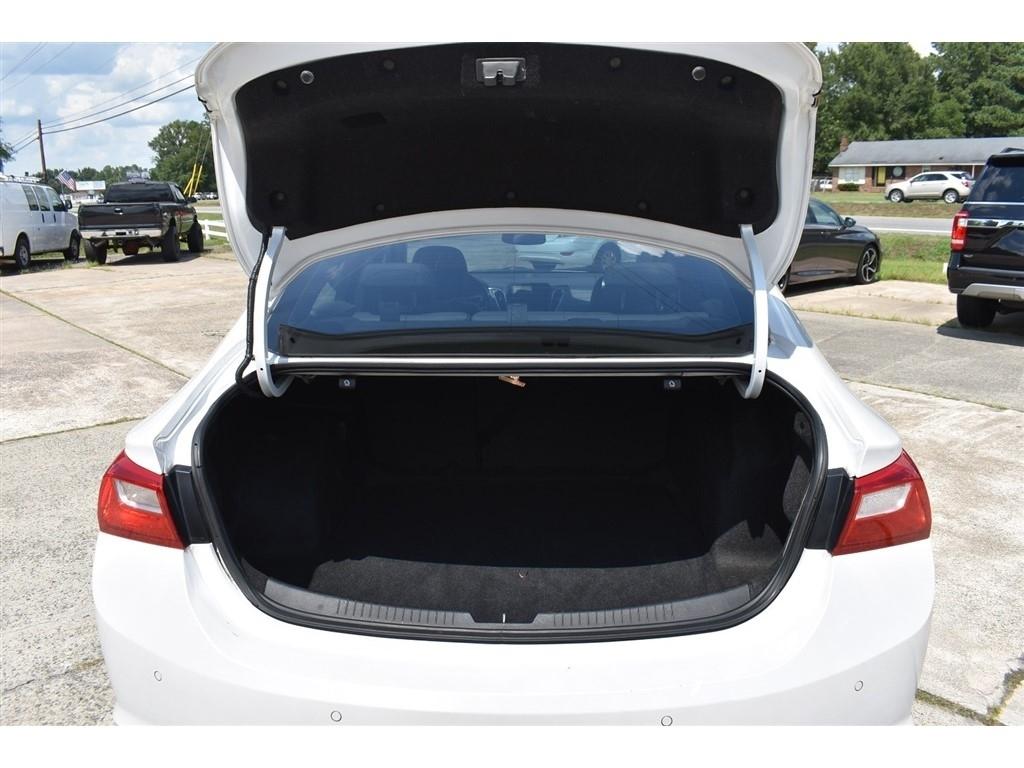 Chevrolet Malibu 4dr Sdn LT w/2LT 2016