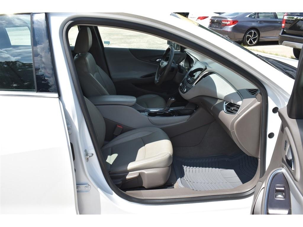 Chevrolet Malibu 4dr Sdn LT w/2LT 2016