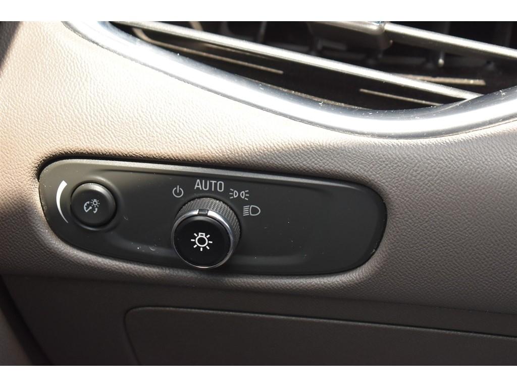 Chevrolet Malibu 4dr Sdn LT w/2LT 2016
