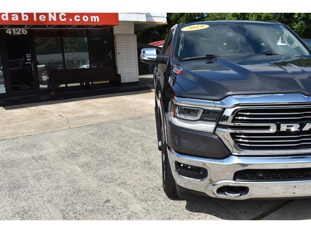 RAM 1500 Laramie 4x4 Crew Cab 5'7" Box 2019