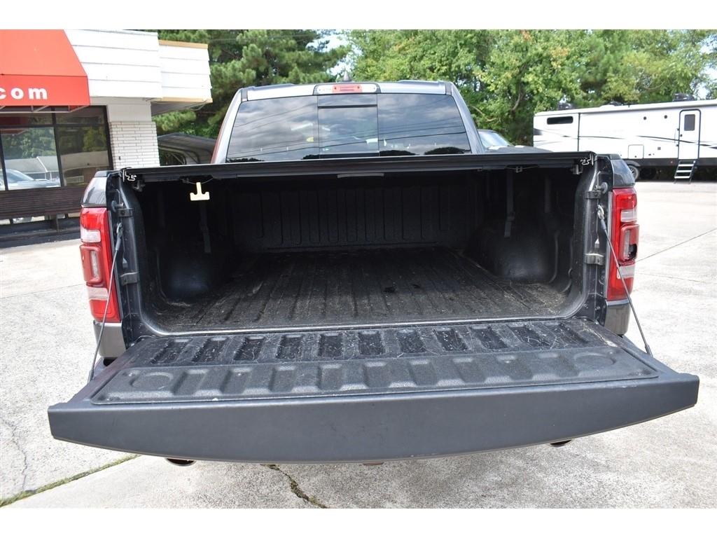 RAM 1500 Laramie 4x4 Crew Cab 5'7" Box 2019