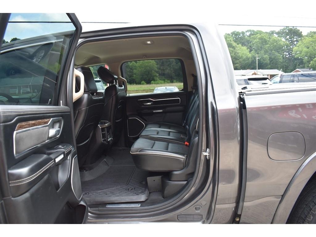 RAM 1500 Laramie 4x4 Crew Cab 5'7" Box 2019