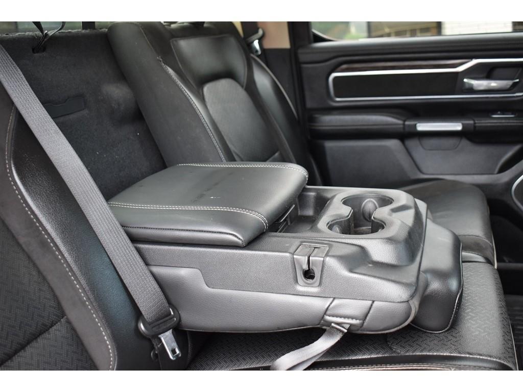 RAM 1500 Laramie 4x4 Crew Cab 5'7" Box 2019