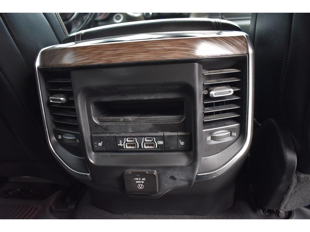 RAM 1500 Laramie 4x4 Crew Cab 5'7" Box 2019