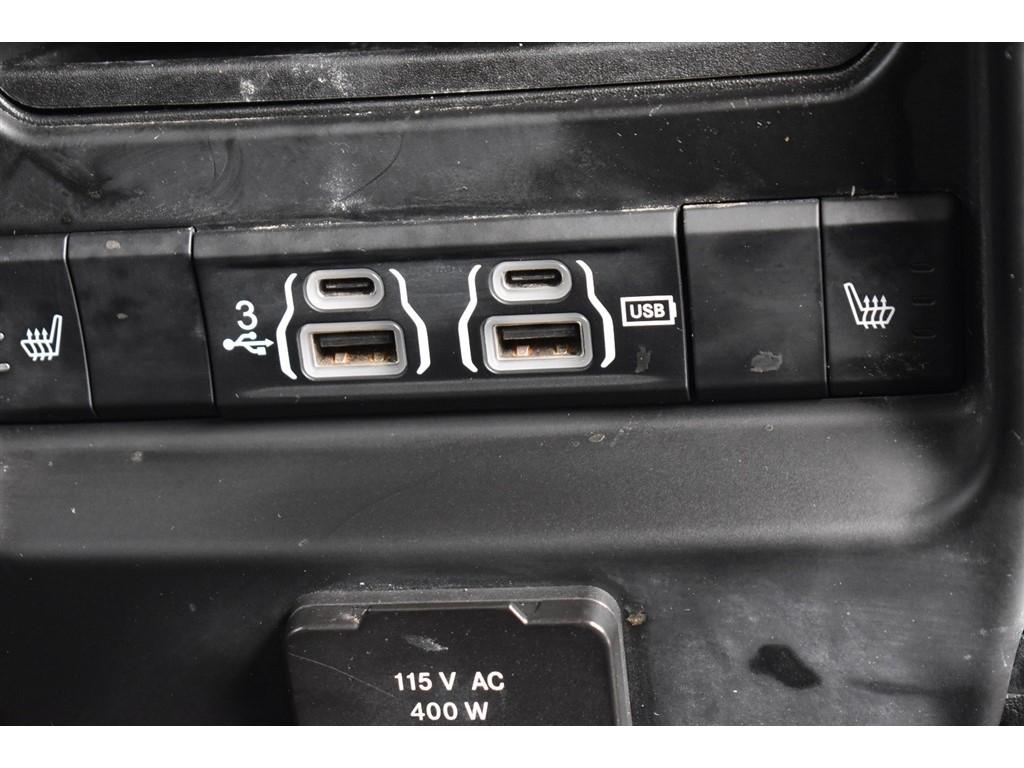 RAM 1500 Laramie 4x4 Crew Cab 5'7" Box 2019