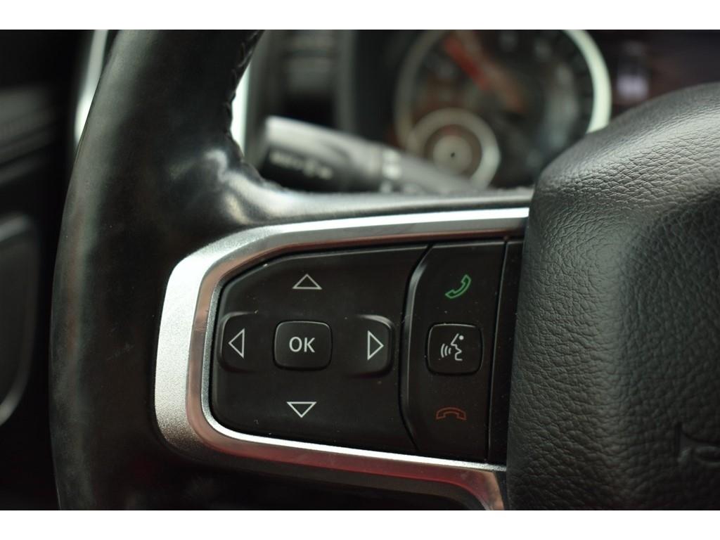 RAM 1500 Laramie 4x4 Crew Cab 5'7" Box 2019