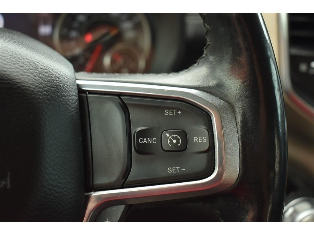 RAM 1500 Laramie 4x4 Crew Cab 5'7" Box 2019