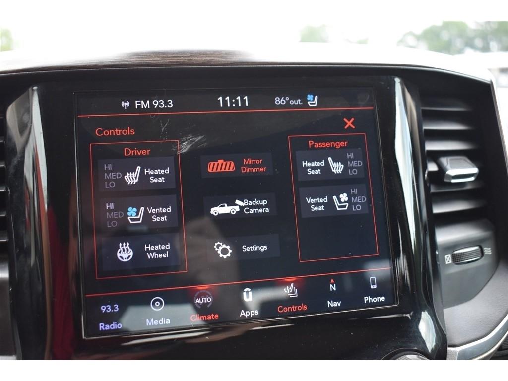 RAM 1500 Laramie 4x4 Crew Cab 5'7" Box 2019