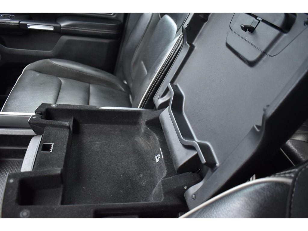 RAM 1500 Laramie 4x4 Crew Cab 5'7" Box 2019