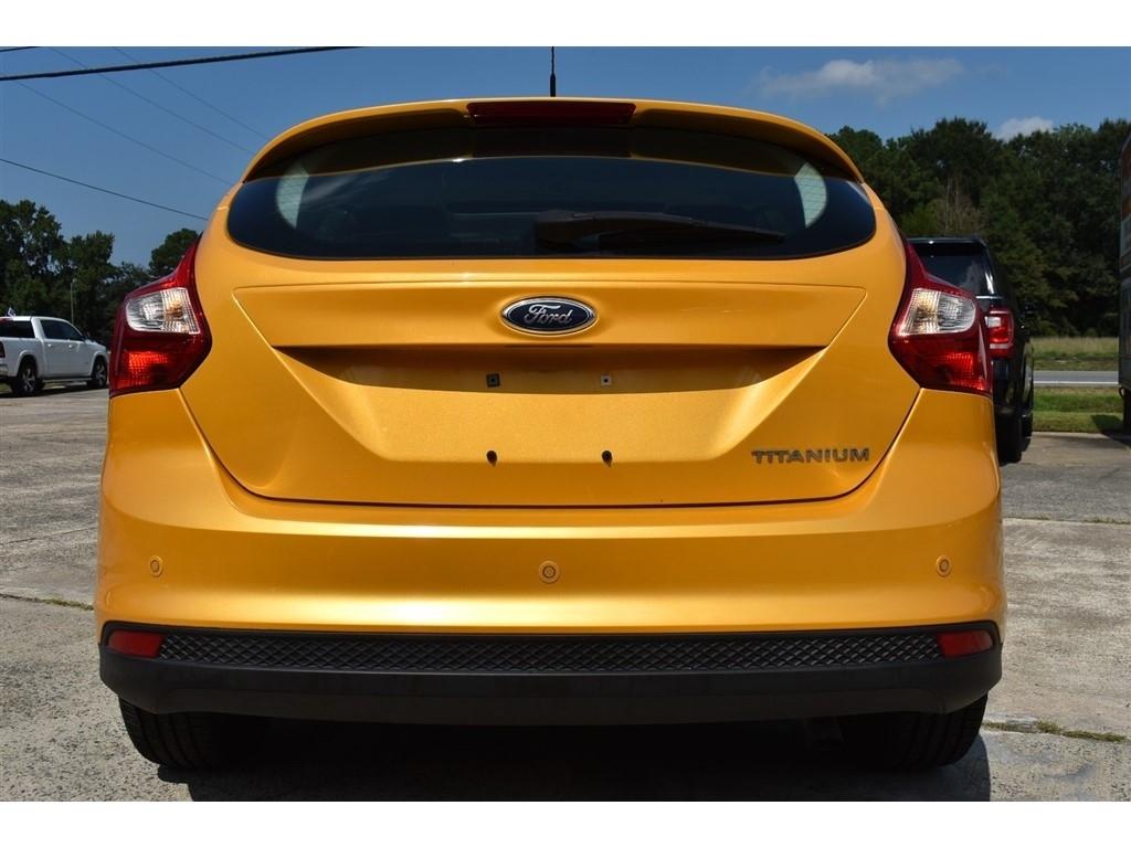 Ford Focus 5dr HB Titanium 2012