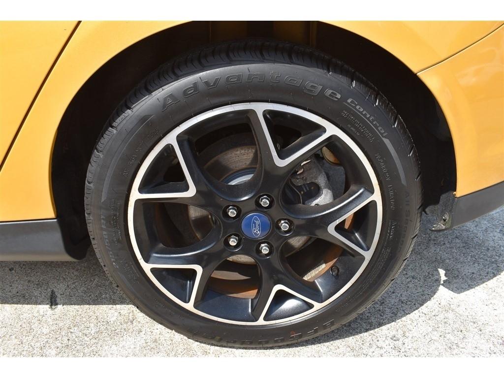 Ford Focus 5dr HB Titanium 2012