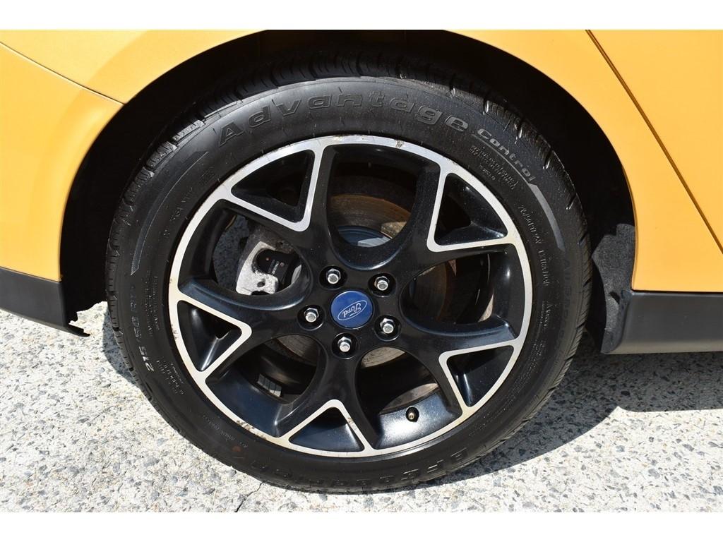 Ford Focus 5dr HB Titanium 2012