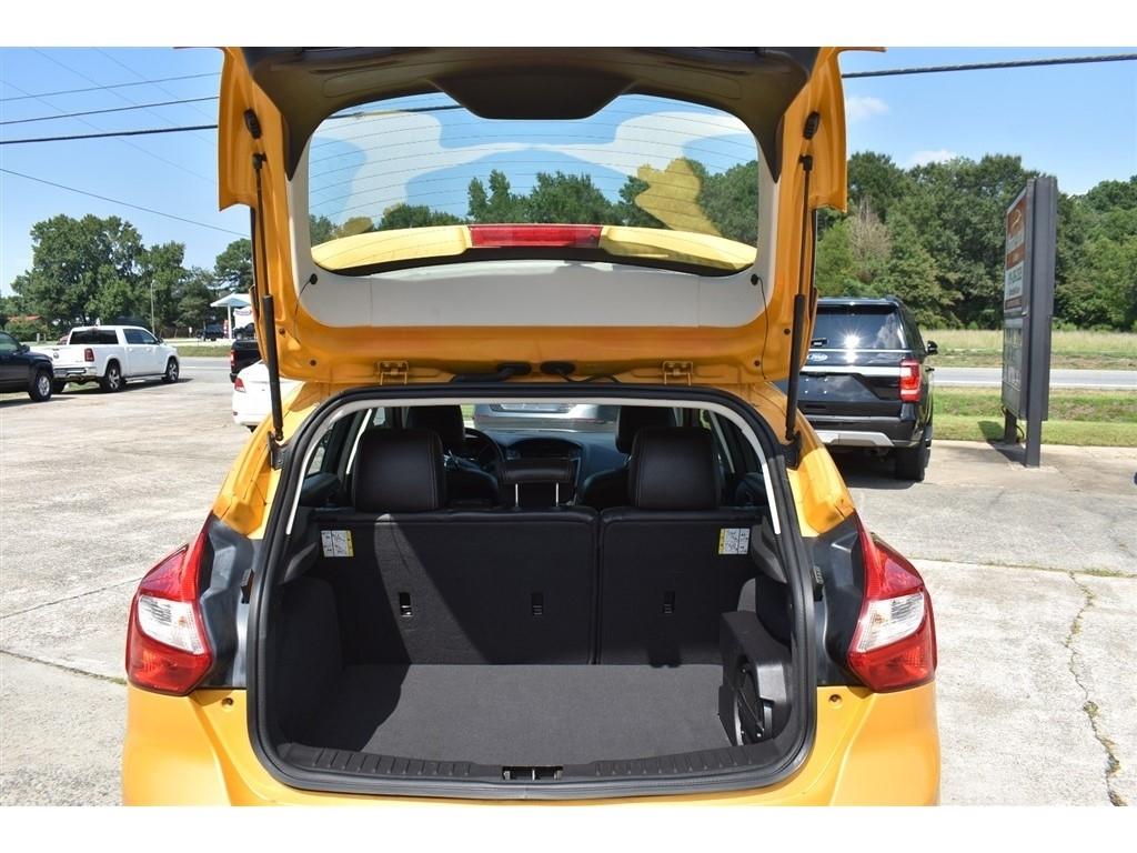 Ford Focus 5dr HB Titanium 2012